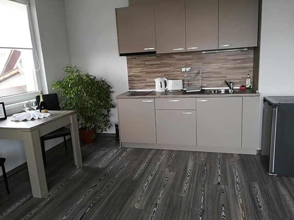 Astoria Aparthotel ฮิซาเรีย ภายนอก รูปภาพ